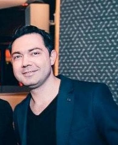 Marius, Web Developer